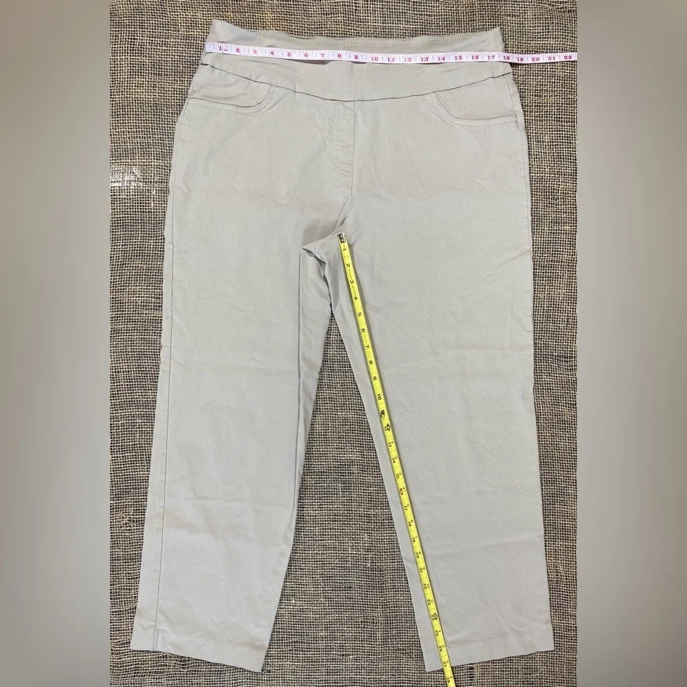 Ruby Rd Pants Size 20W Khaki Pull on Ankle See pictures for measurements